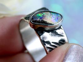 NAMIR AURORA Silberring mit magischem Opal · Unikat! · EU 63